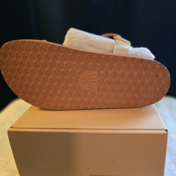 WYDR Nevada Footbed Sandals - Picture 4 of 5